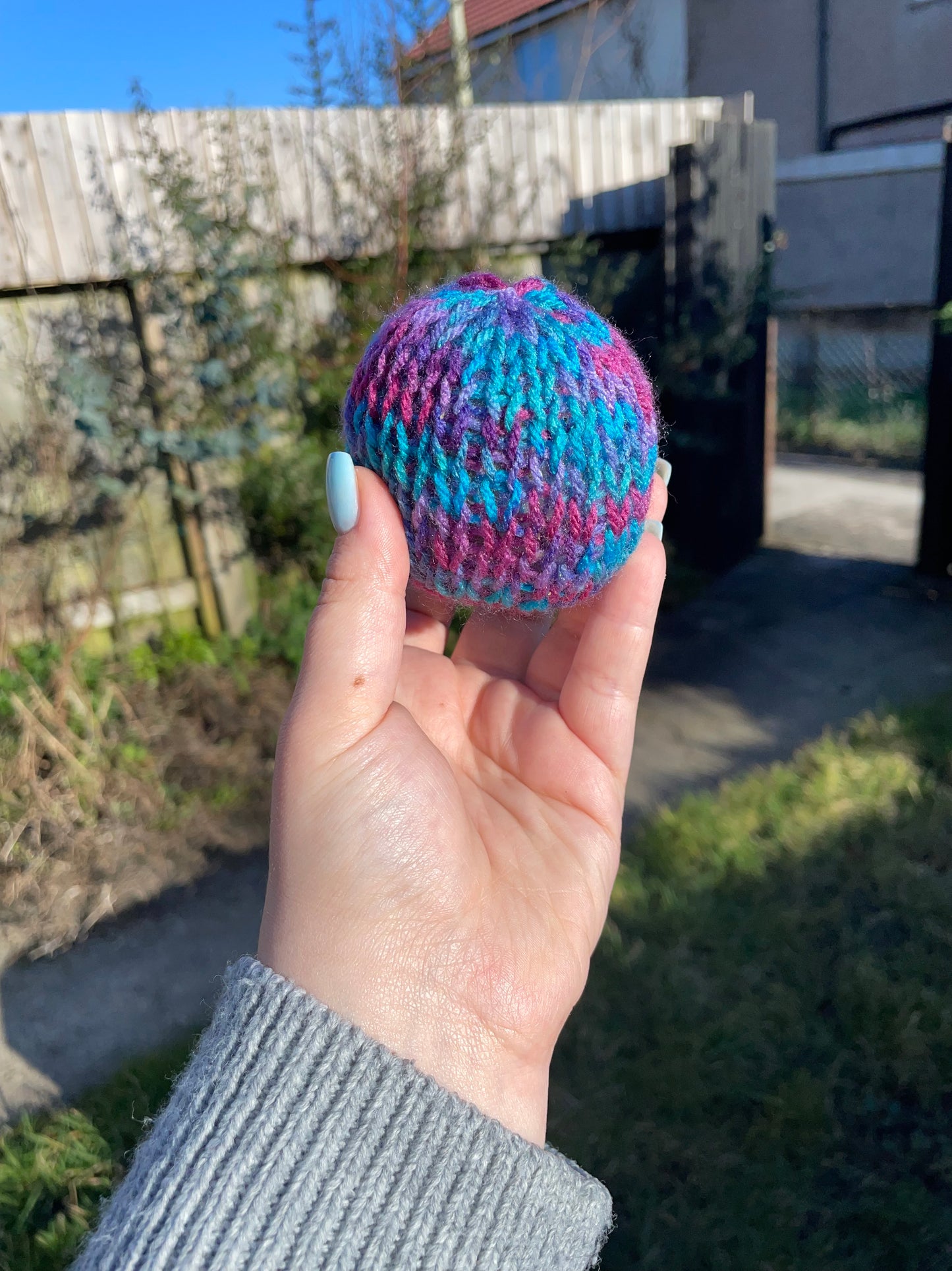 Knitted Catnip Ball- Random Colour