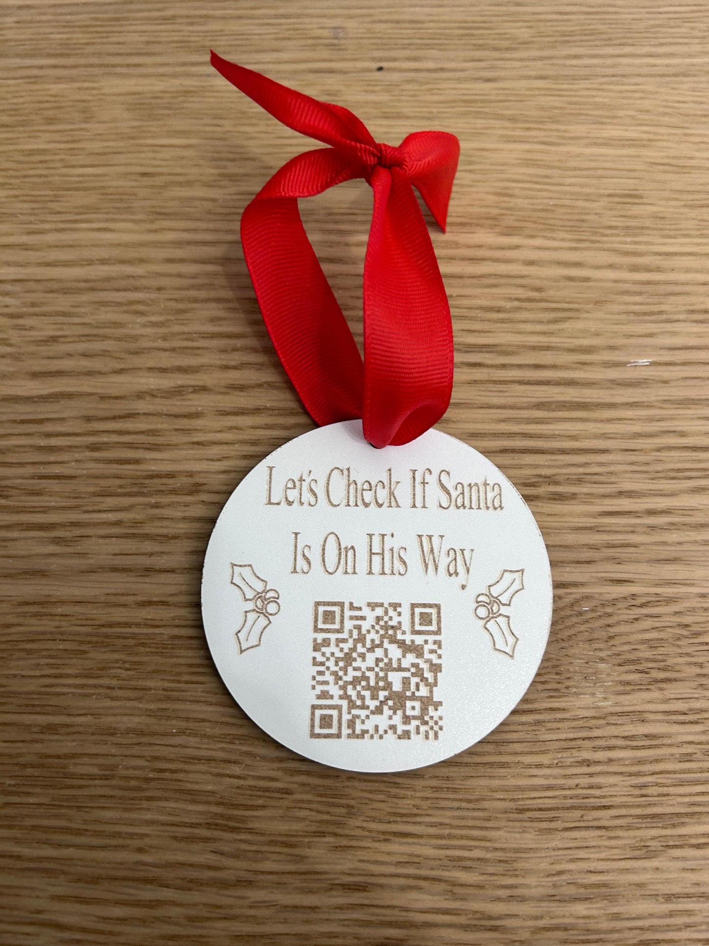 Santa Tracker QR Code Bauble