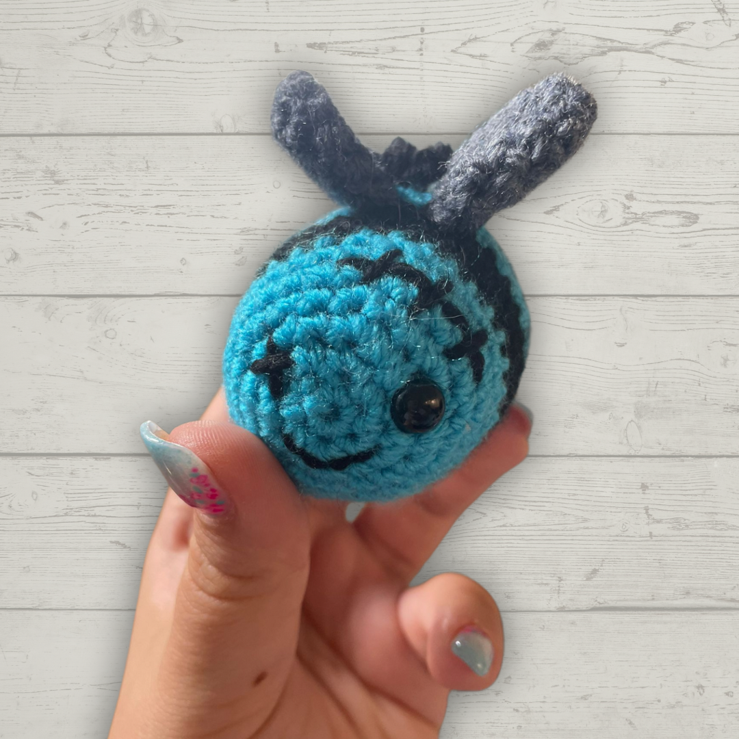 Blue Zom-bee crochet toy